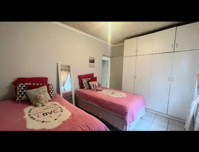 4 BEDROOM HOUSE FOR SALE IN SAVANNAH PARK